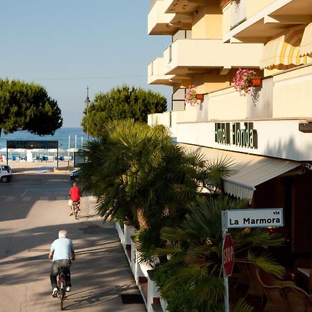 Hotel Florida Silvi Marina Esterno foto