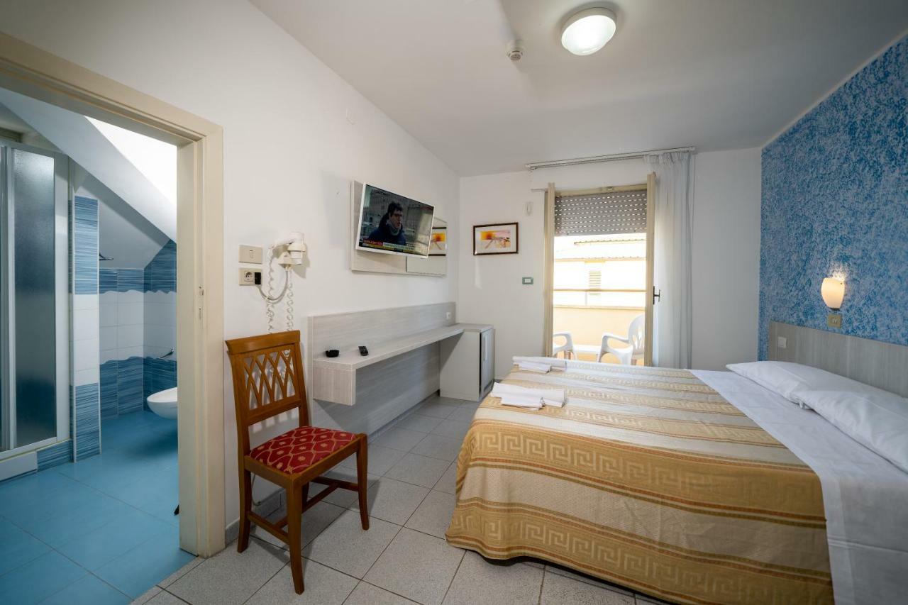 Hotel Florida Silvi Marina Esterno foto